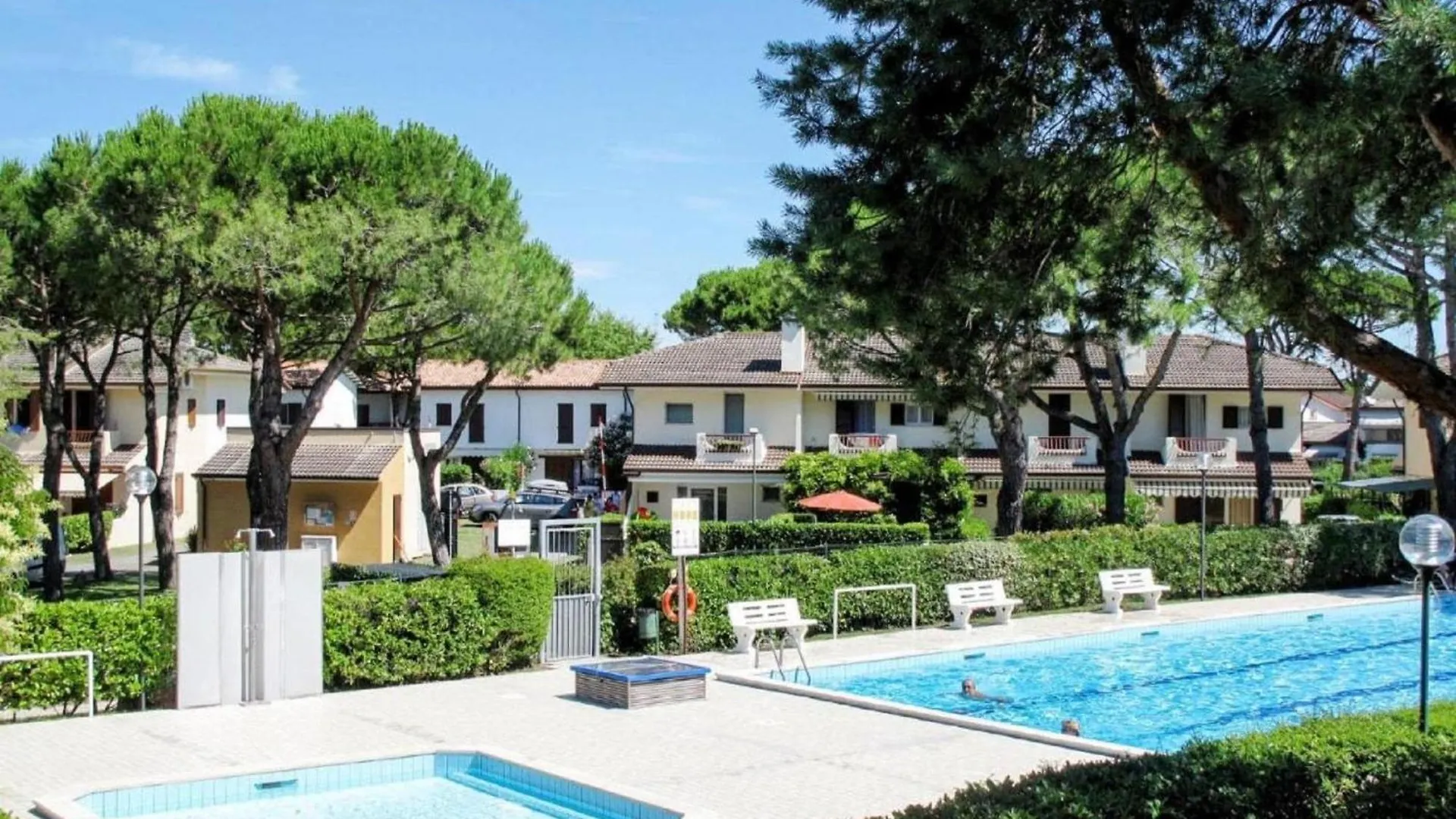 Charming Villa In Porto Santa Margherita With Private Garden